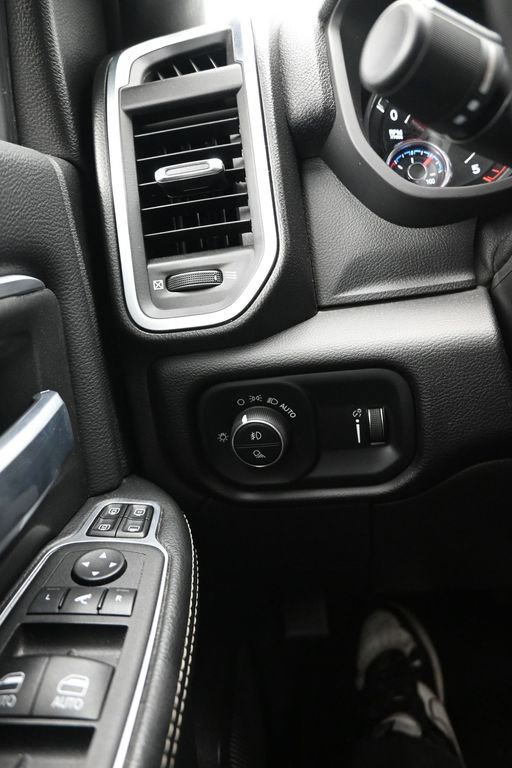 Used 2024 RAM 3500 Big Horn image 13