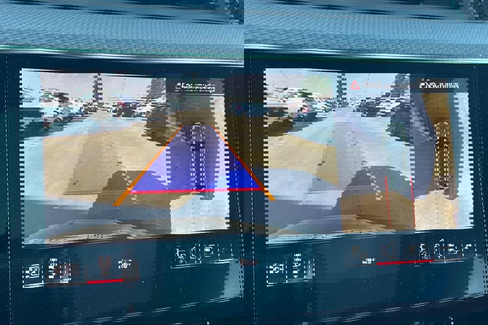 Used 2024 Audi Q8 e-tron Prestige w/ Prestige Package image 20