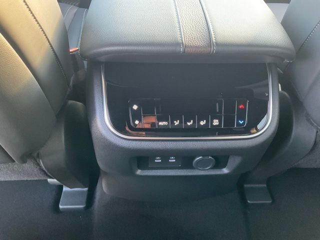 New 2026 Nissan Armada SL w/ Captain's Chari Seat Package image 15