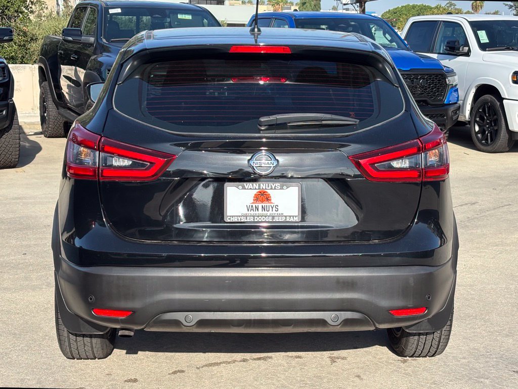 Used 2021 Nissan Rogue Sport S FWD image 5
