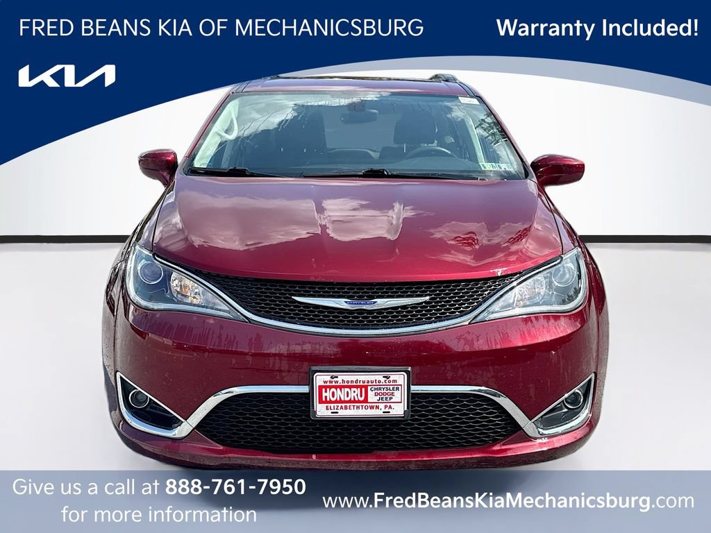 Used 2019 Chrysler Pacifica Touring Plus w/ Tire & Wheel Group FWD image 2