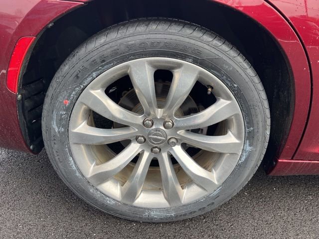 Used 2021 Chrysler 300 Touring w/ Chrome Appearance Package image 34