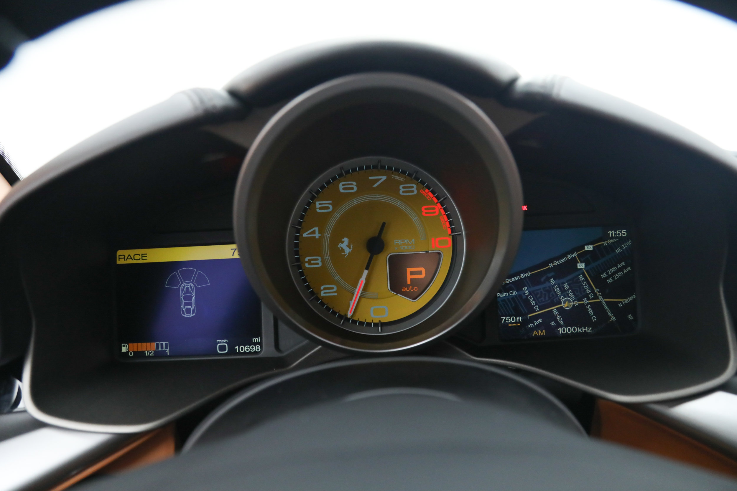 Used 2016 Ferrari F12 Berlinetta RWD image 29