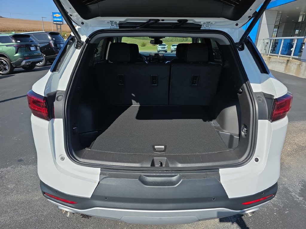 New 2026 Chevrolet Blazer LT w/ Convenience Package AWD/4WD image 9