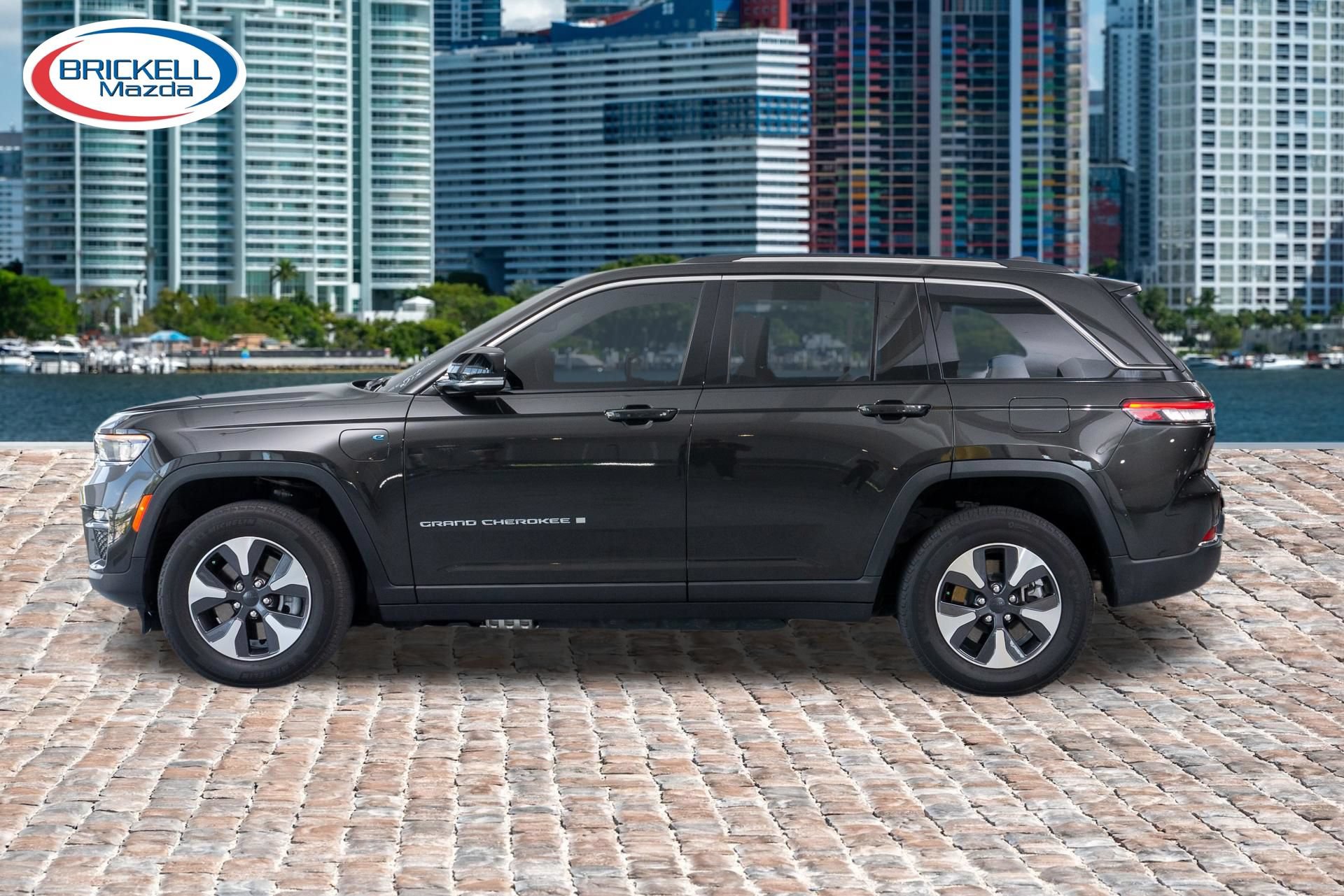 Used 2024 Jeep Grand Cherokee Limited 4xe AWD/4WD image 4