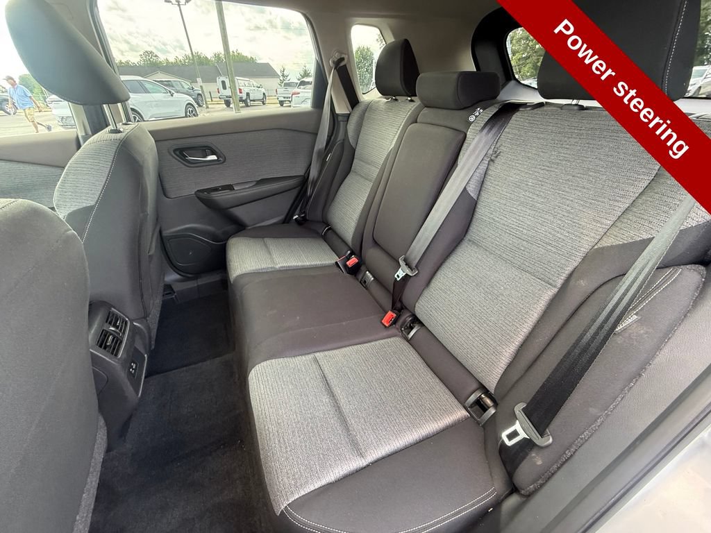 Used 2023 Nissan Rogue SV AWD/4WD image 32