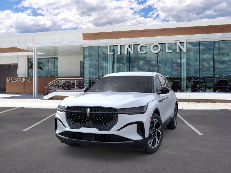 New 2026 Lincoln Nautilus Premier w/ Jet Appearance Package AWD/4WD image 2