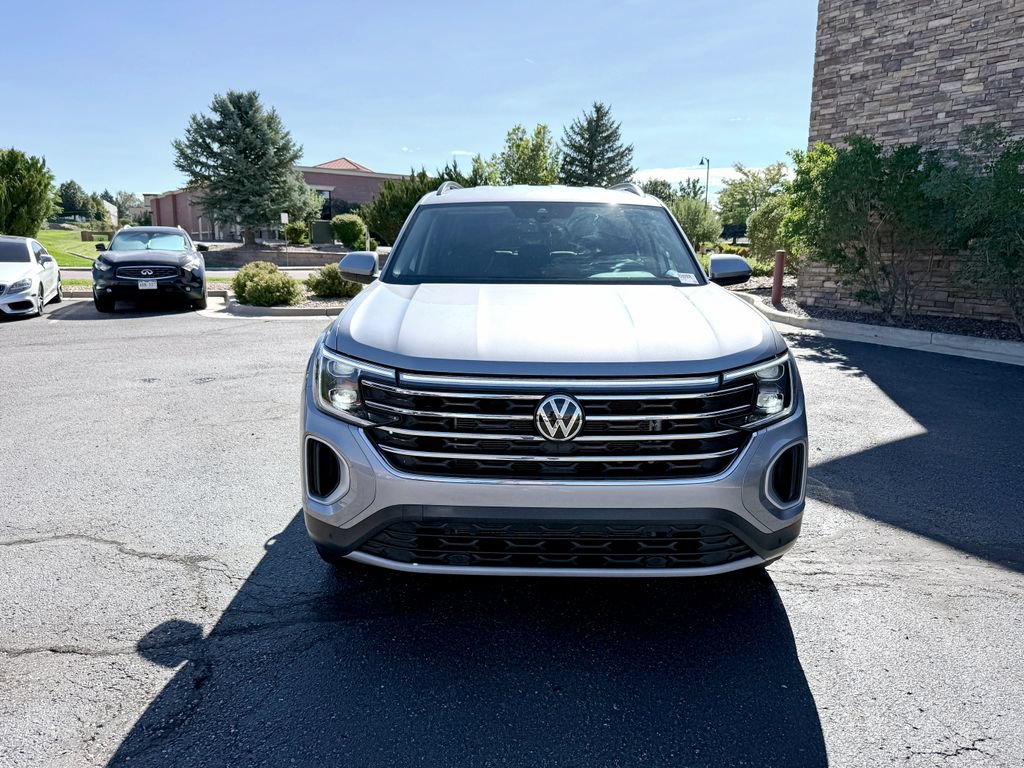 Used 2026 Volkswagen Atlas SE AWD/4WD image 3