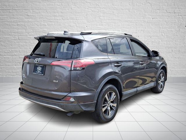 Used 2018 Toyota RAV4 XLE FWD image 6