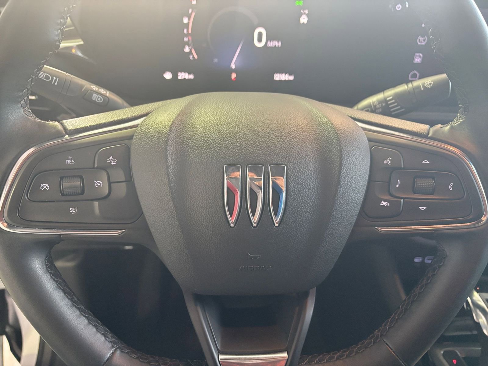 Used 2025 Buick Envista Sport Touring image 27