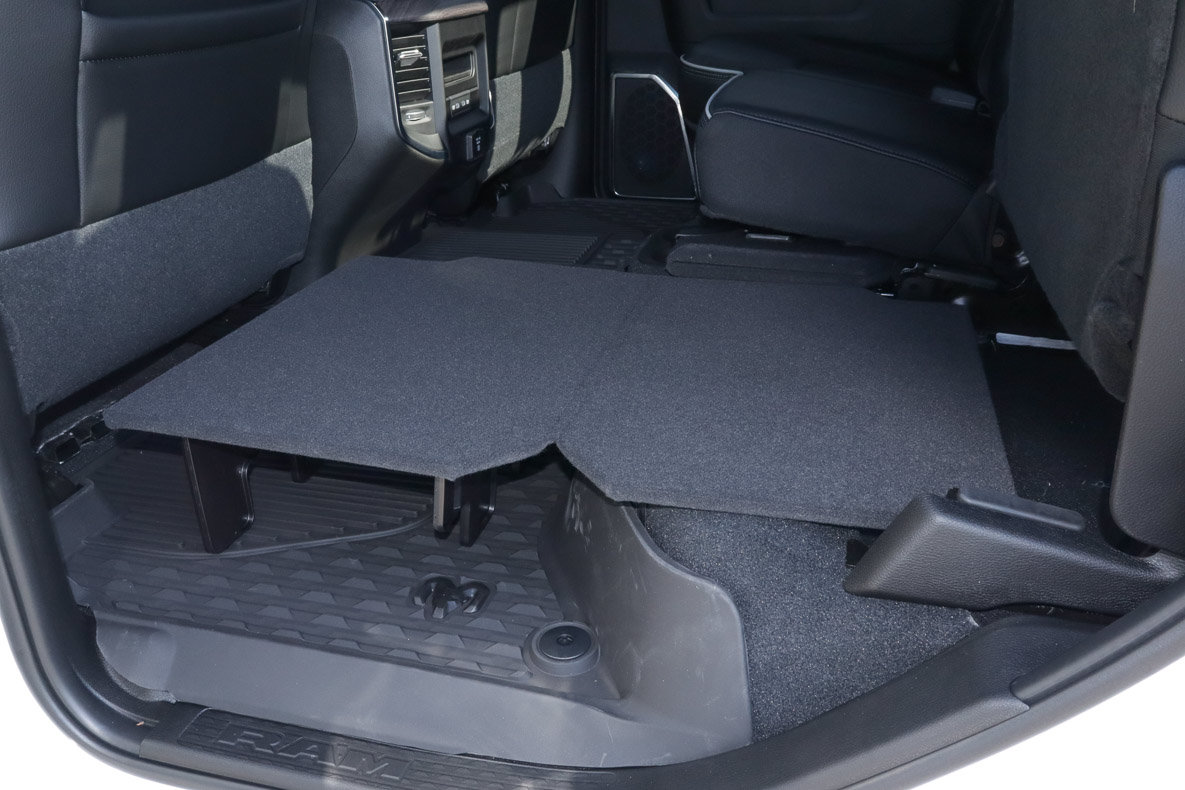 New 2027 RAM 2500 Laramie AWD/4WD image 18