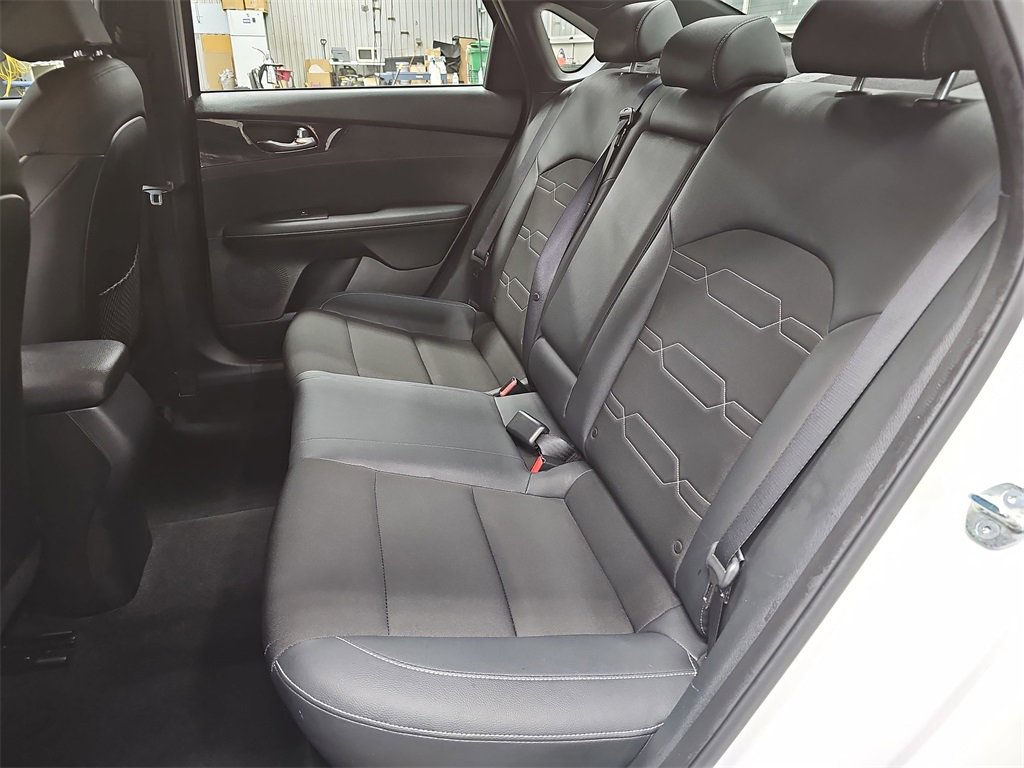 Used 2023 Kia Forte GT-Line image 13