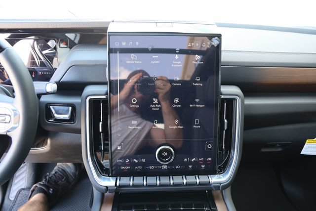 New 2026 GMC Yukon Denali w/ Advanced Technology Package RWD image 21
