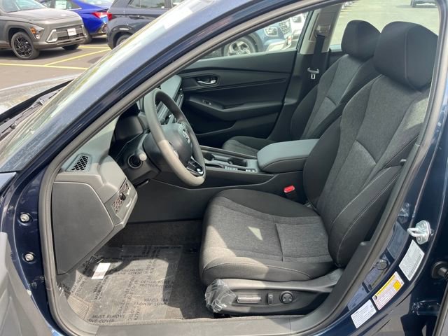 New 2025 Honda Accord SE image 13