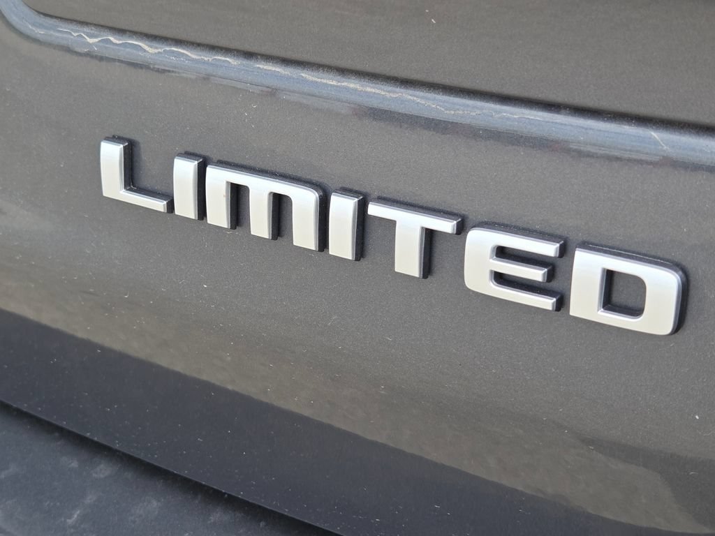 Used 2024 Jeep Grand Cherokee L Limited AWD/4WD image 27