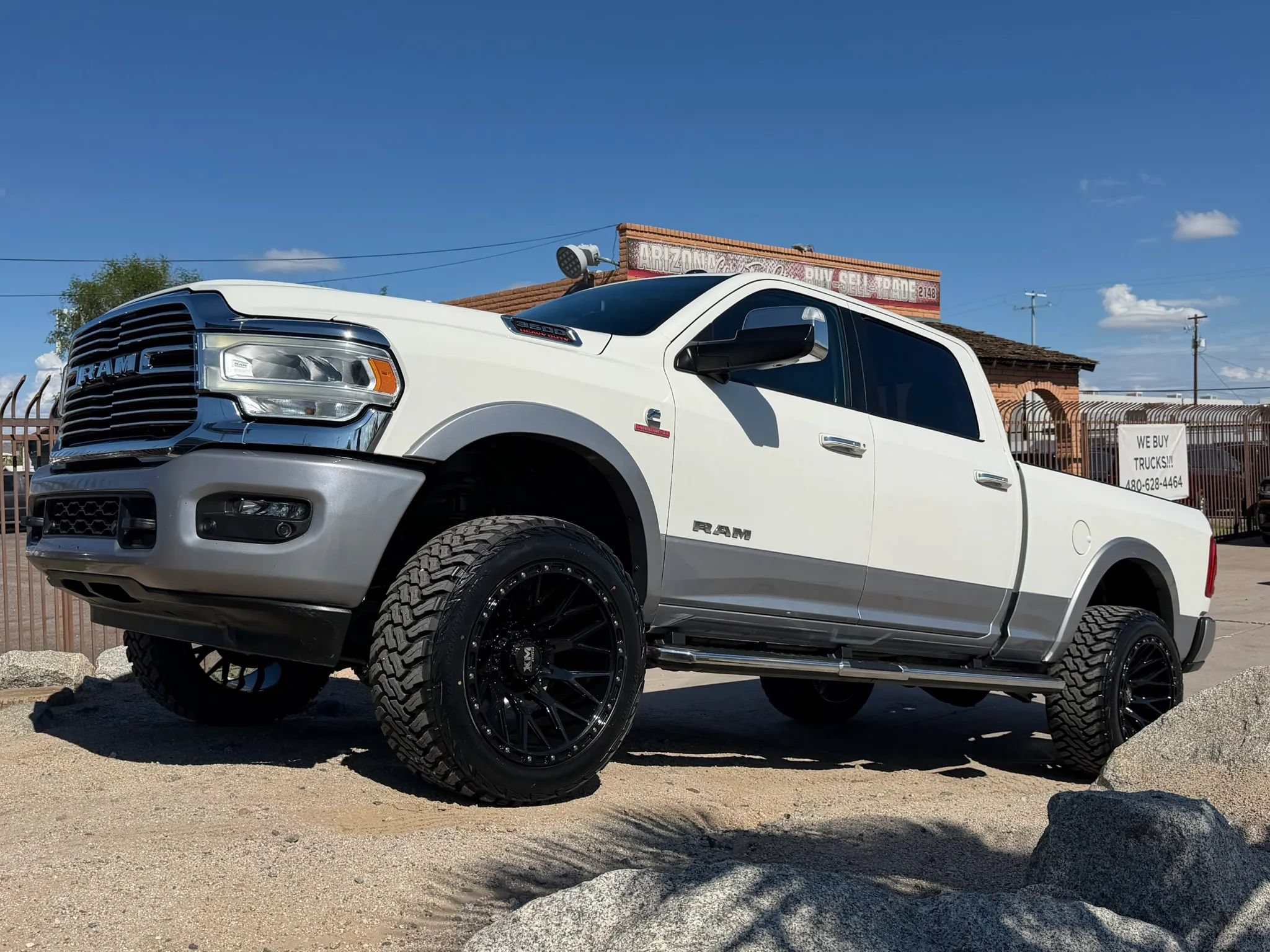 Used 2022 RAM 3500 Laramie AWD/4WD image 2
