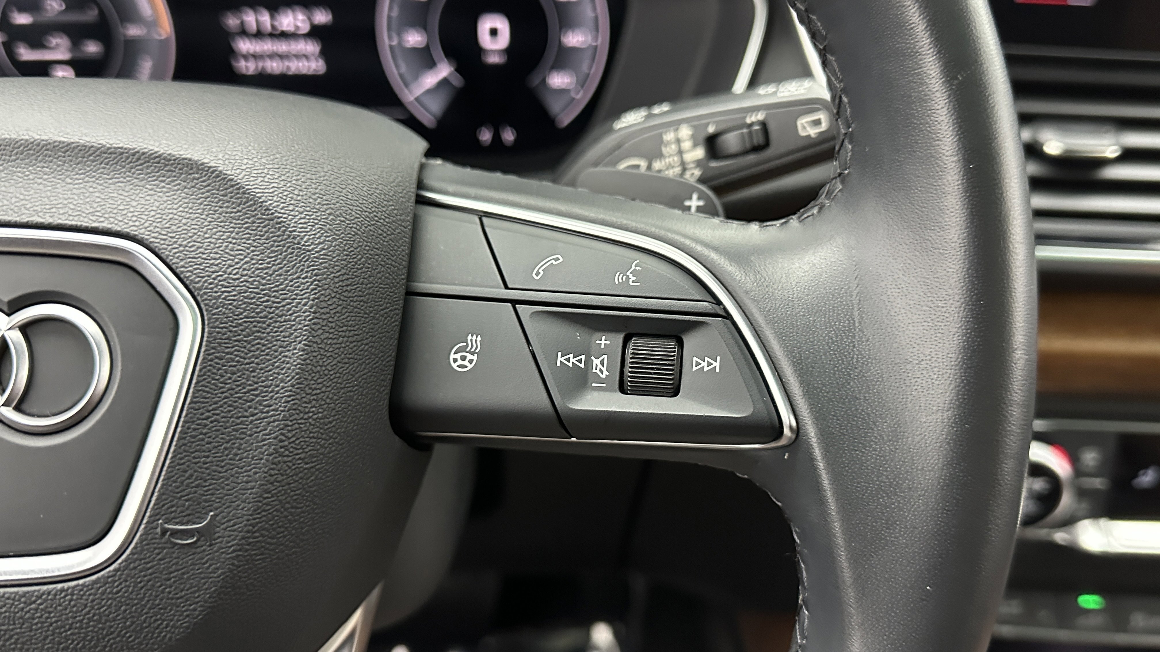 Used 2022 Audi Q5 e Premium Plus w/ Premium Plus Package image 22