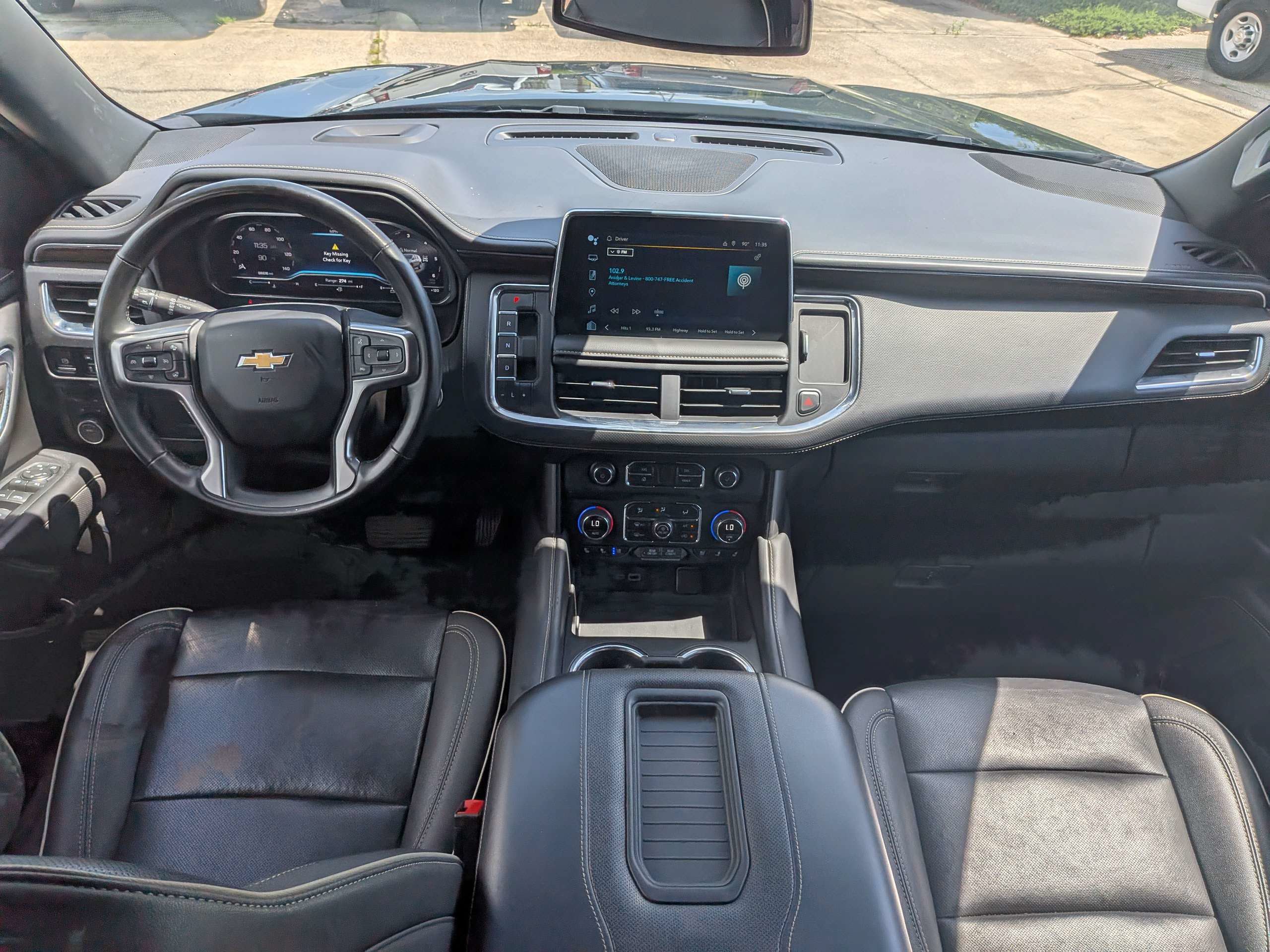 Used 2024 Chevrolet Tahoe Premier AWD/4WD image 19