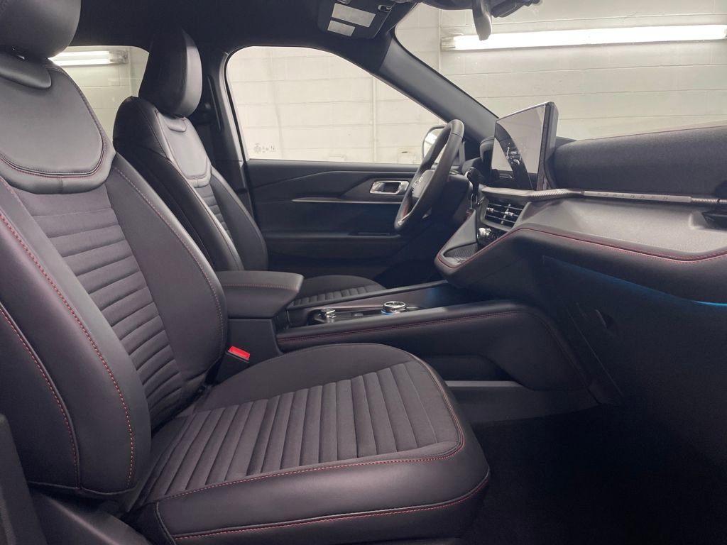 New 2025 Ford Explorer ST-Line w/ Premium Package image 28