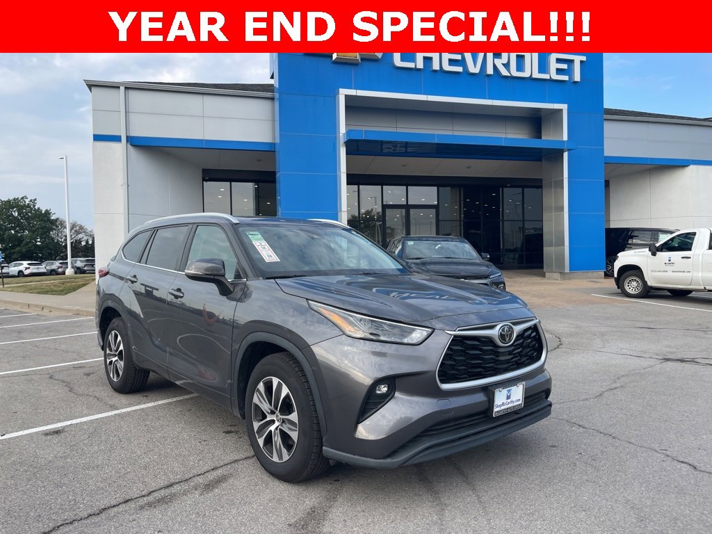 Used 2023 Toyota Highlander XLE