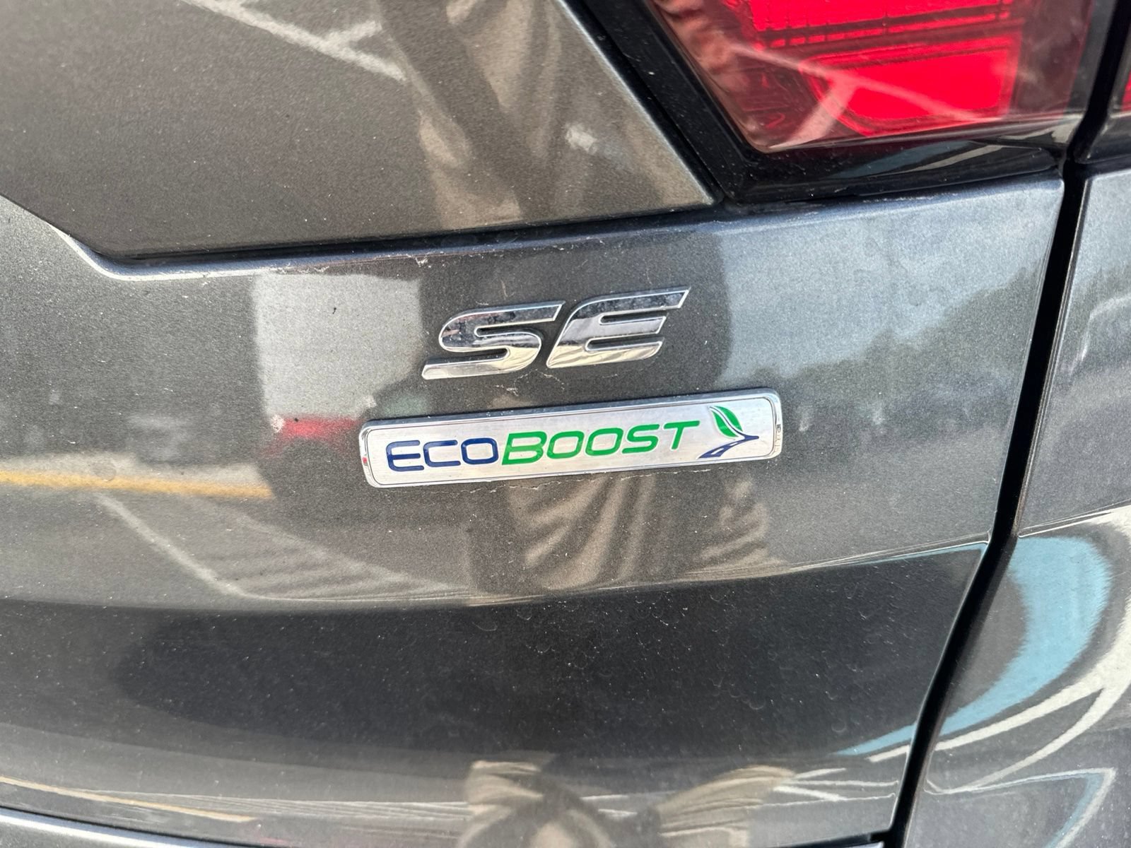 Used 2019 Ford Escape SE FWD image 9