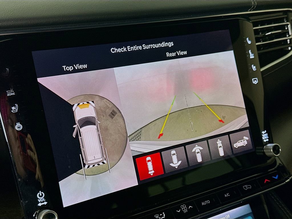 Used 2023 Jeep Grand Wagoneer 4WD image 10