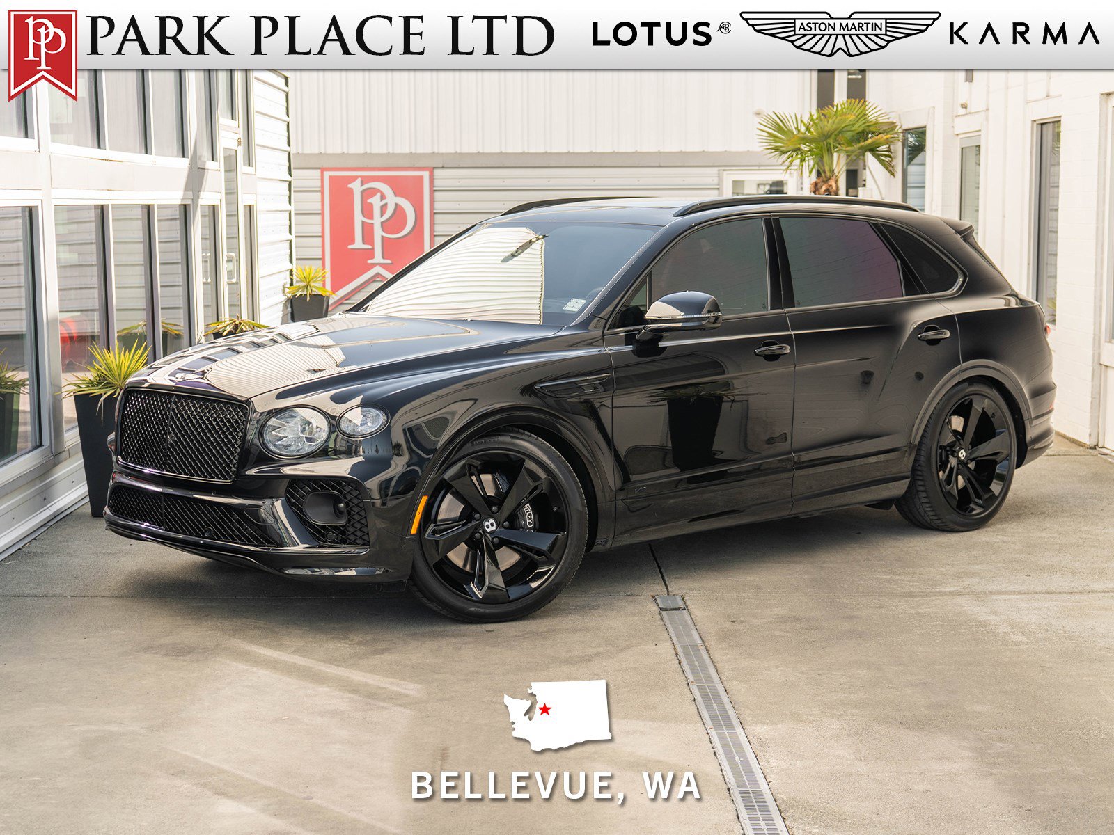 Used 2022 Bentley Bentayga image 1