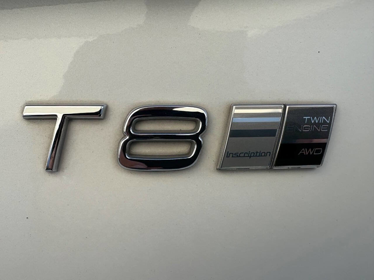 Used 2016 Volvo XC90 T8 Inscription image 32