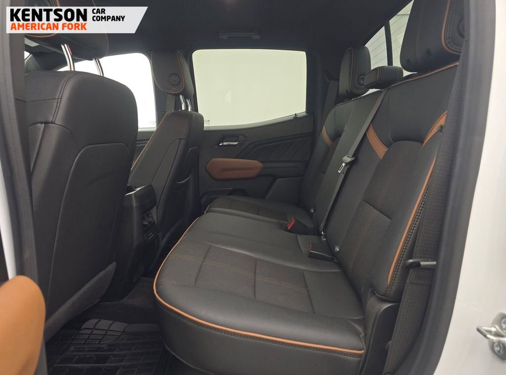 Used 2024 GMC Canyon AT4 image 7