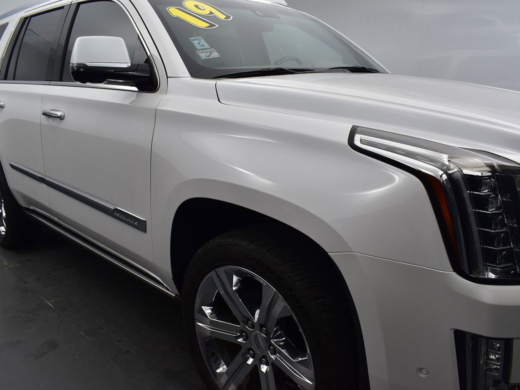 Used 2019 Cadillac Escalade Platinum image 37