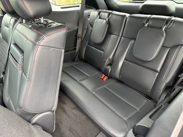 Certified 2025 Ford Explorer ST-Line w/ Premium Package AWD/4WD image 15