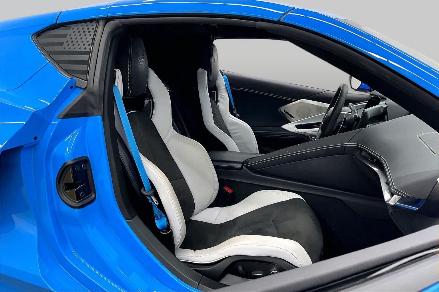 Used 2021 Chevrolet Corvette Stingray Preferred Cpe w/ Z51 Performance Package RWD image 9
