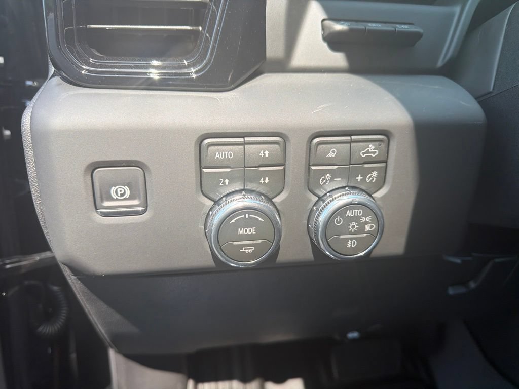 New 2026 GMC Sierra 2500 AT4 w/ AT4 Premium Plus Package AWD/4WD image 14