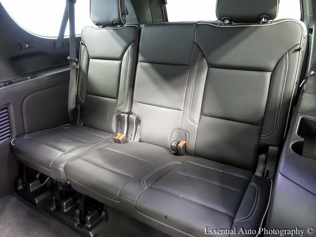 Used 2021 Chevrolet Suburban Premier AWD/4WD image 12