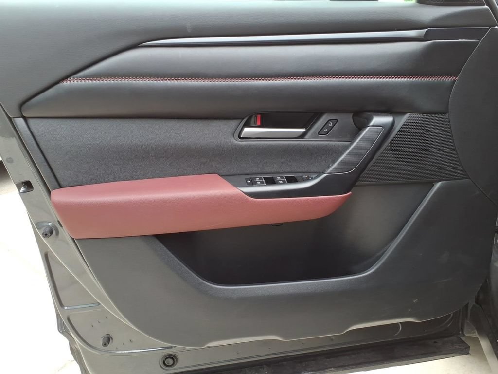 Certified 2025 MAZDA CX-50 AWD 2.5 Hybrid w/ Premium Pkg image 10