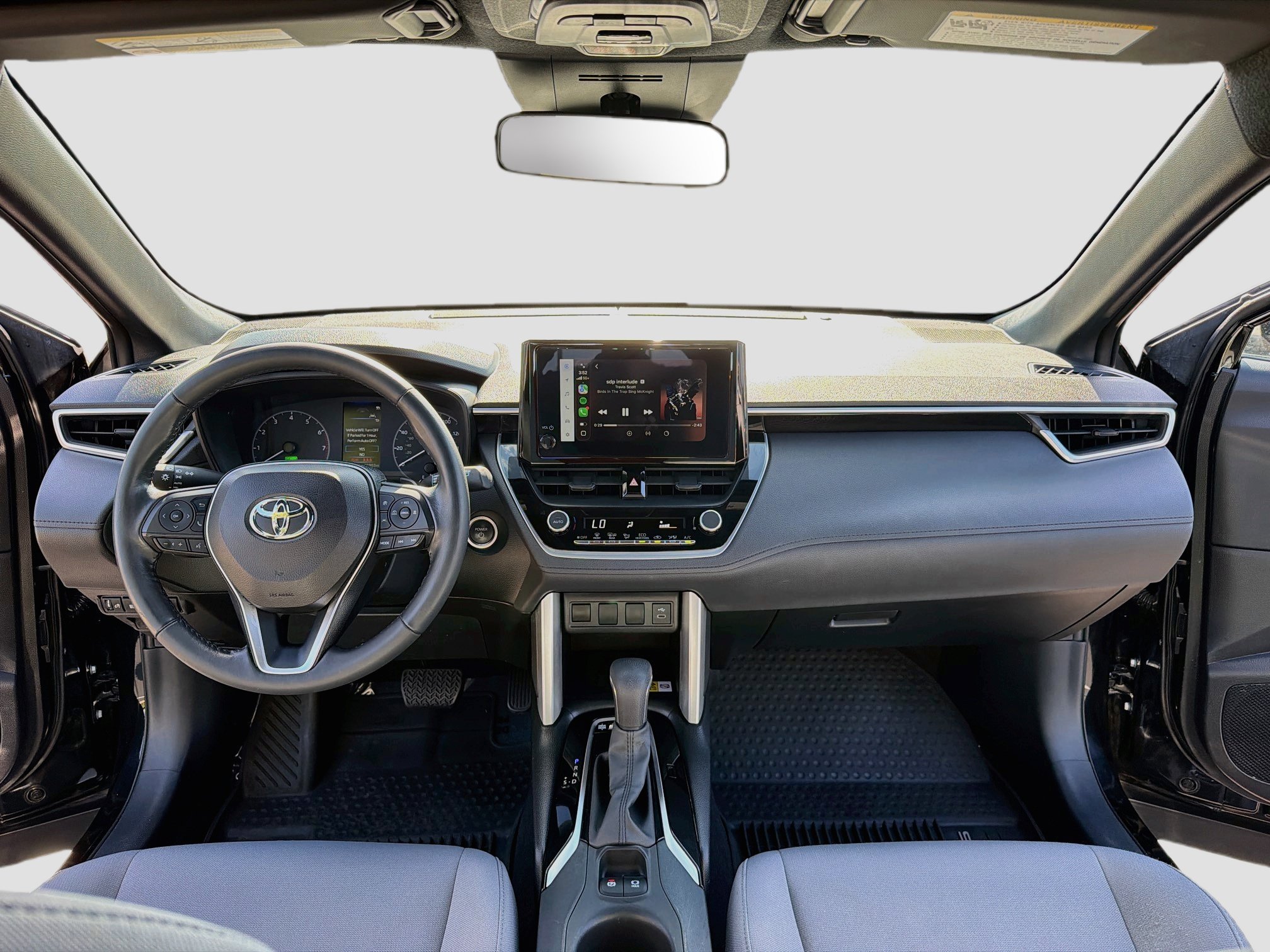 Used 2023 Toyota Corolla Cross AWD Hybrid image 9