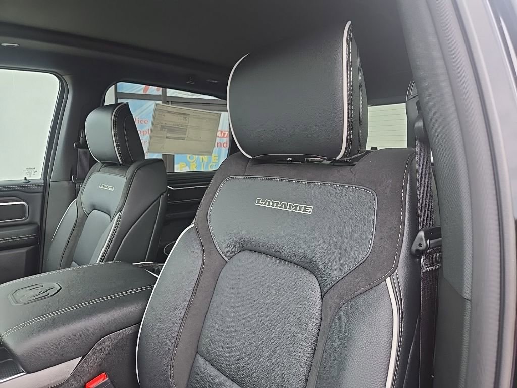 New 2026 RAM 1500 Laramie w/ Night Edition image 39