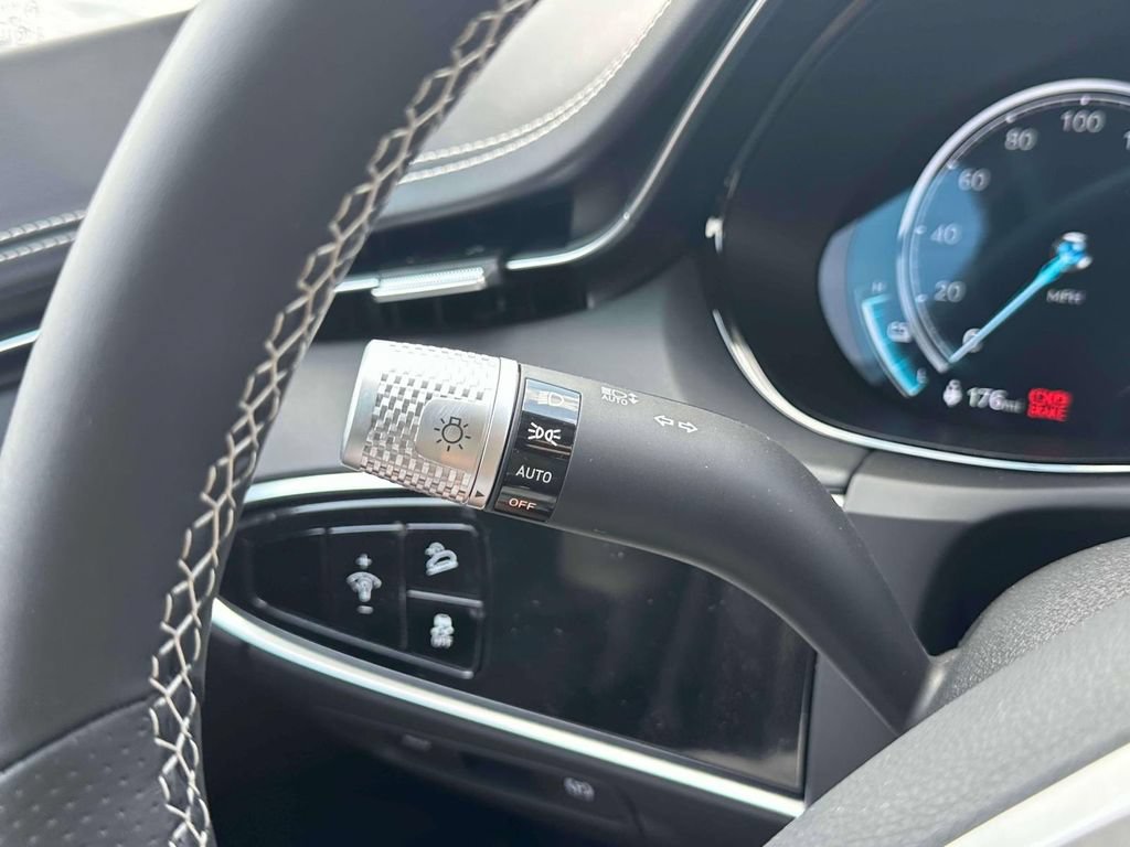 New 2025 Genesis Electrified GV70 w/ Prestige Package AWD/4WD image 12