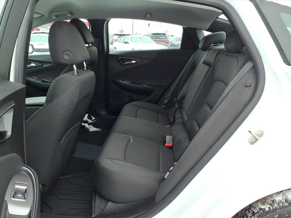 Used 2019 Chevrolet Malibu LT w/ Driver Confidence Package image 11