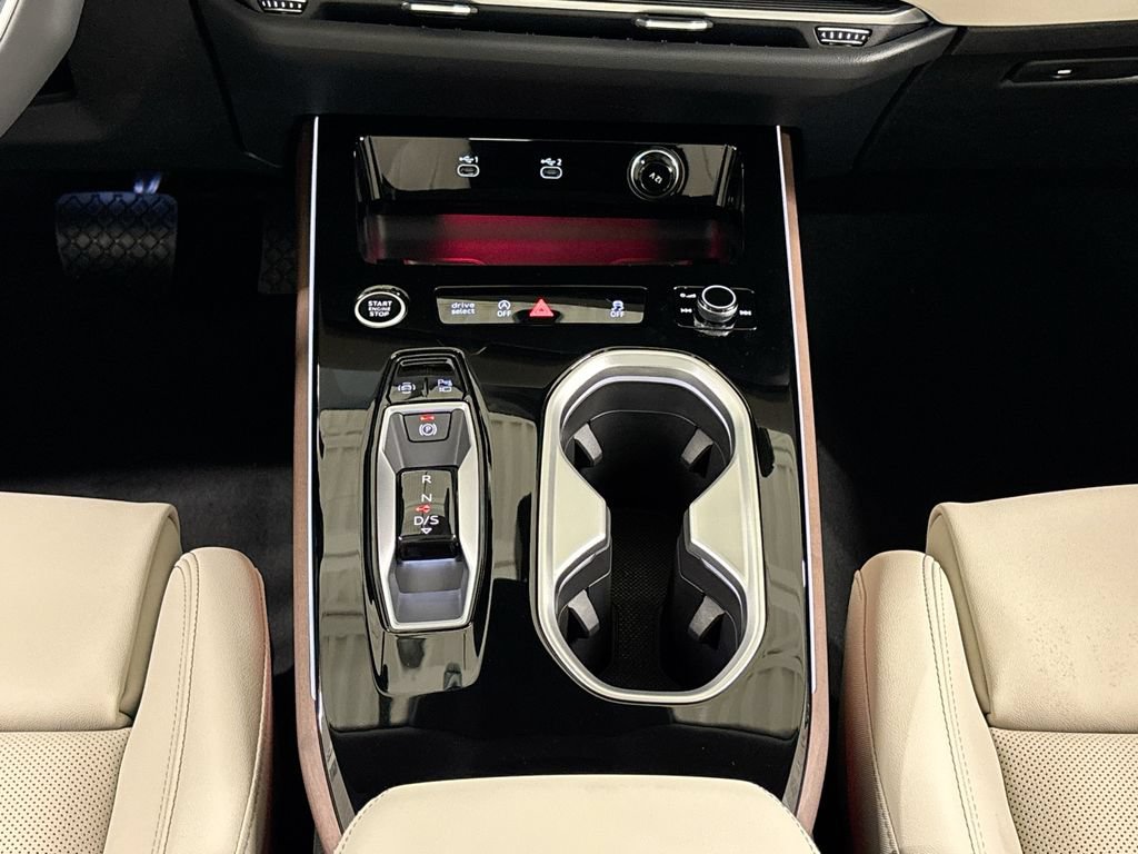 New 2026 Audi A6 Premium Plus AWD/4WD image 13