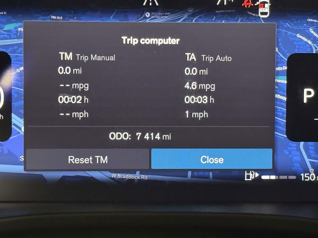 Used 2023 Volvo XC40 B5 Plus w/ Climate Package AWD/4WD image 5