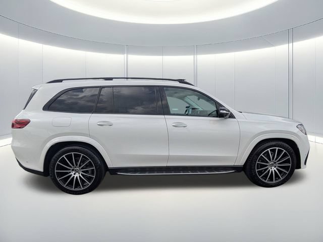 Used 2024 Mercedes-Benz GLS 450 4MATIC image 7