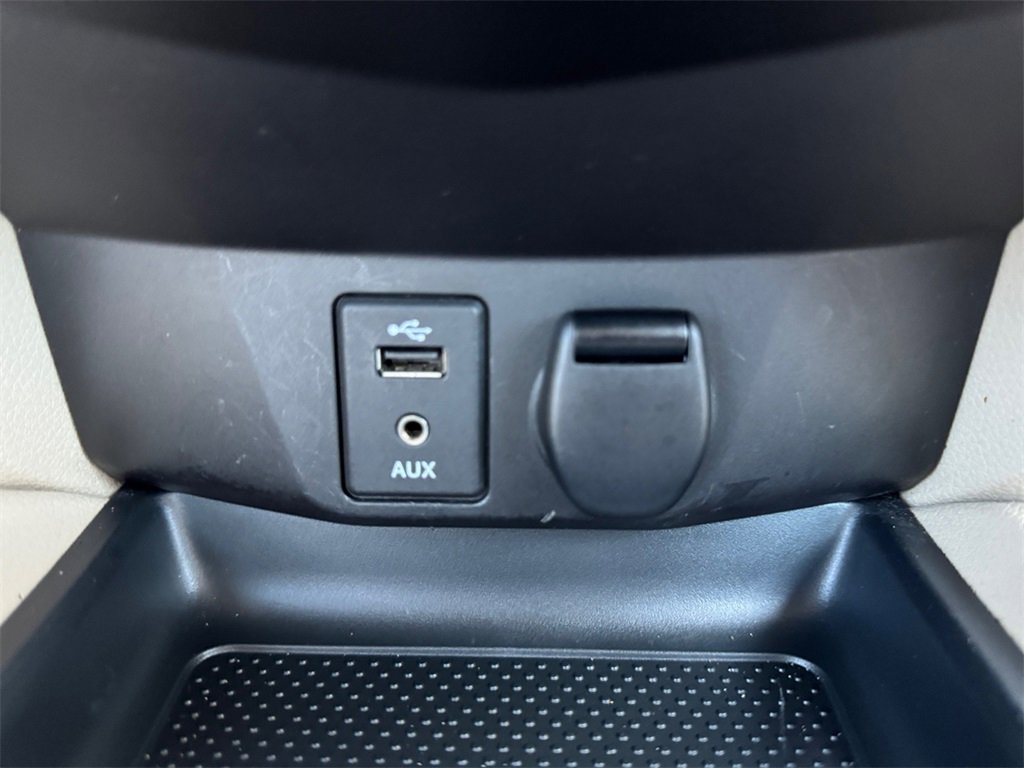 Used 2016 Nissan Rogue SL w/ SL Premium Package image 30