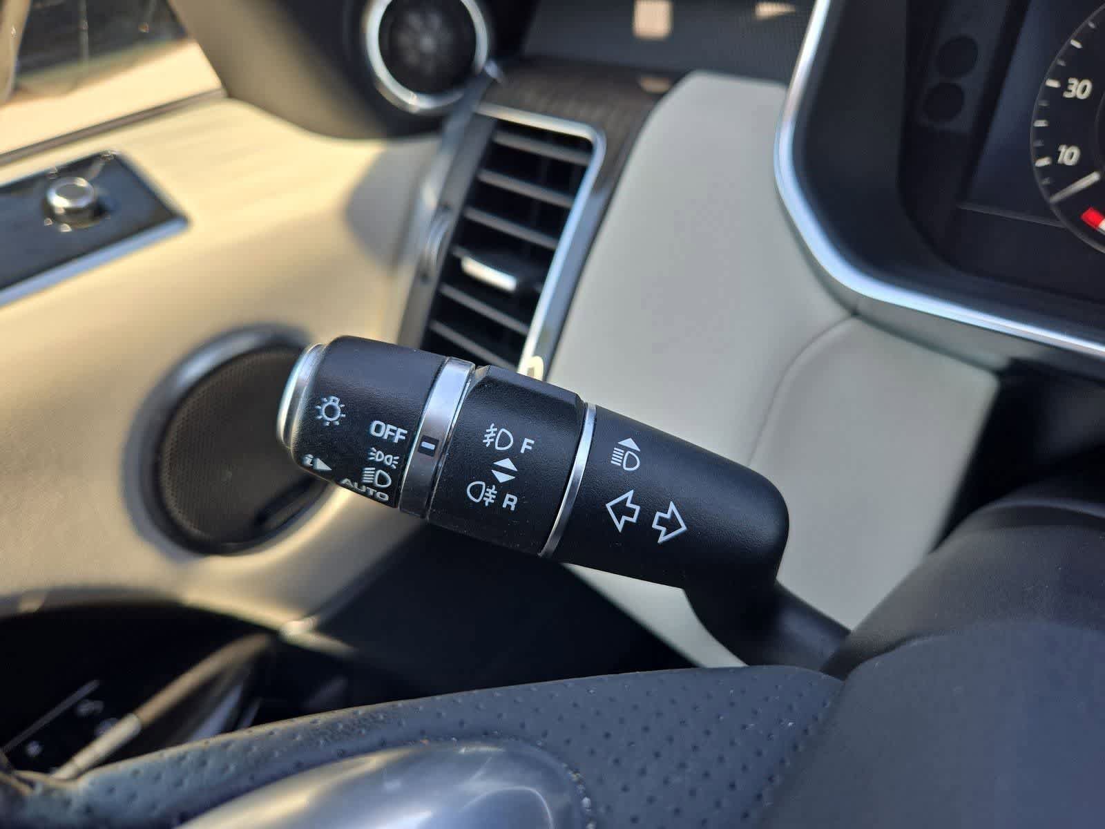 Used 2019 Land Rover Range Rover Sport HSE AWD/4WD image 26