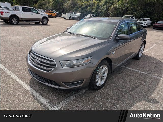 Used 2013 Ford Taurus SEL image 1