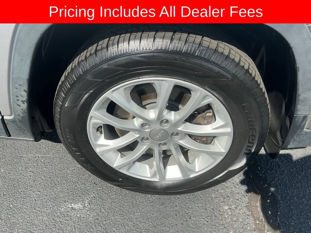 Used 2020 Jeep Cherokee Latitude FWD image 22