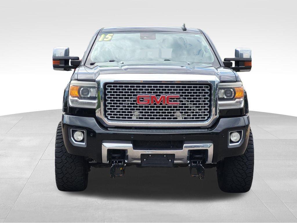 Used 2015 GMC Sierra 2500 Denali w/ Duramax Plus Package AWD/4WD image 5