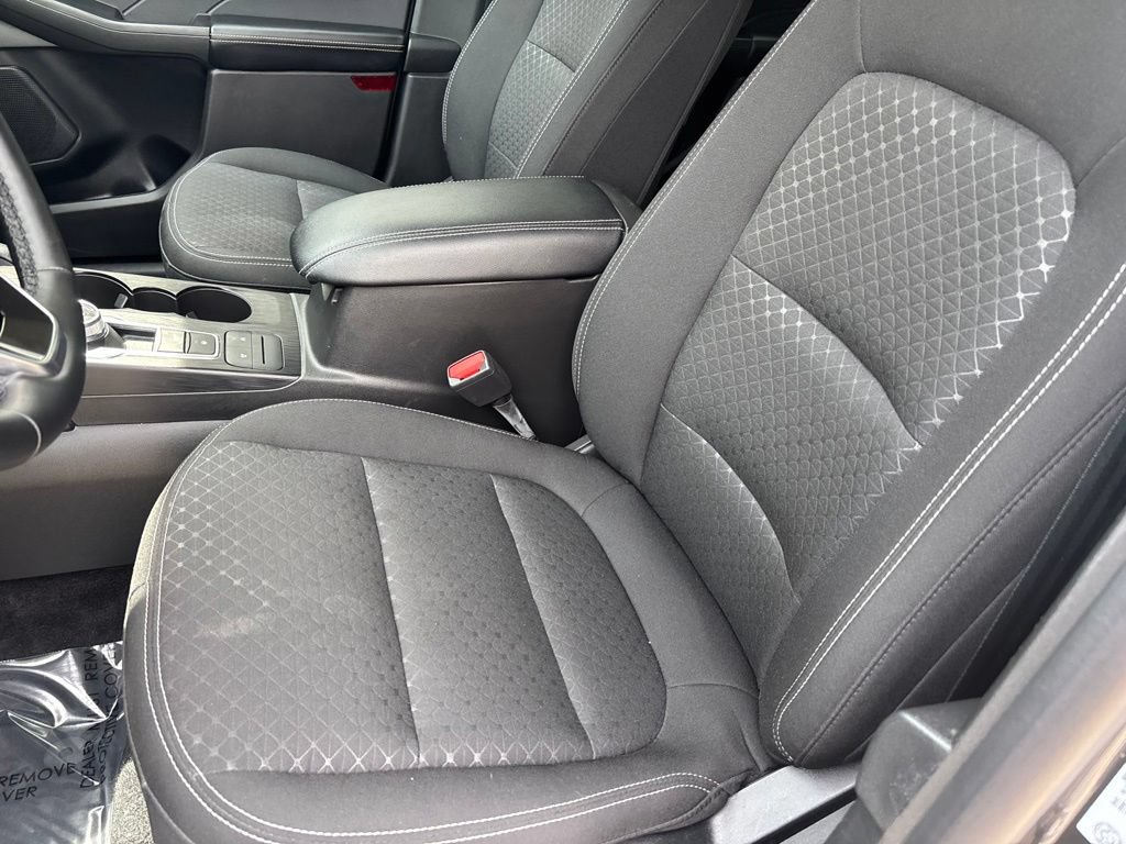 Used 2025 Ford Escape Active AWD/4WD image 22