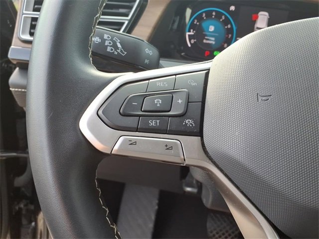 Used 2024 Volkswagen Atlas SE image 16