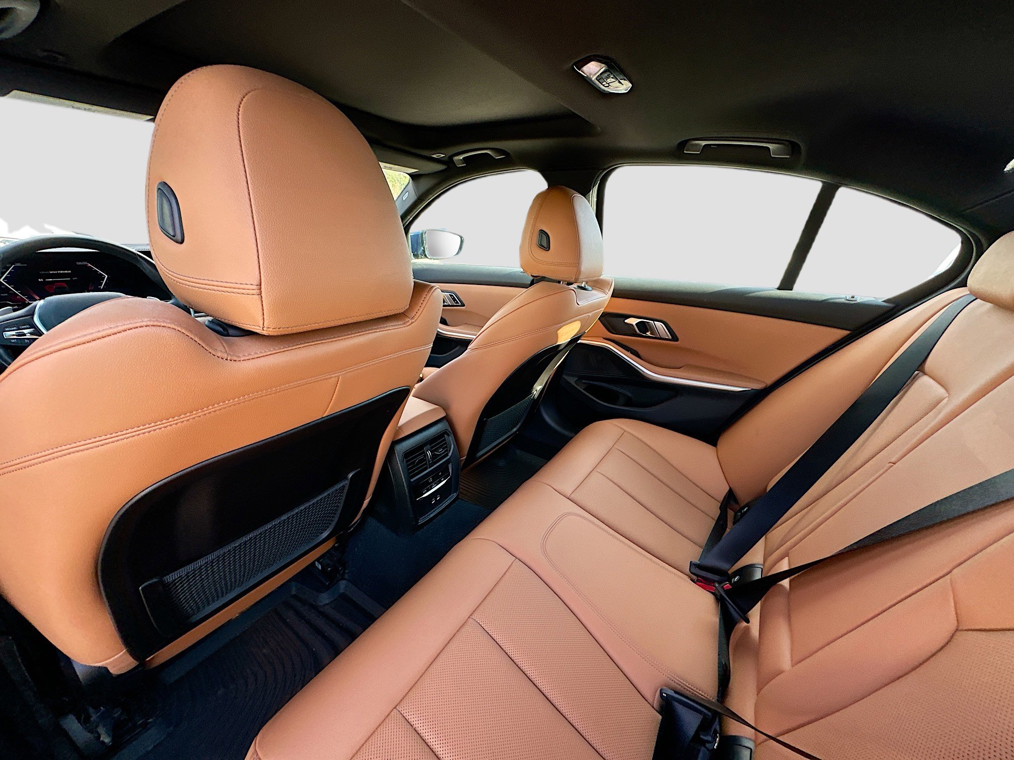 Used 2023 BMW 330i Sedan w/ Driving Assistance Package image 27